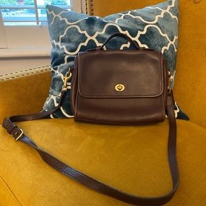 Gorgeous brown leather original vintage coach bag